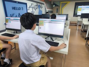 การเขียนโปรแกรมแบบบล็อกโดยใช้ code.org